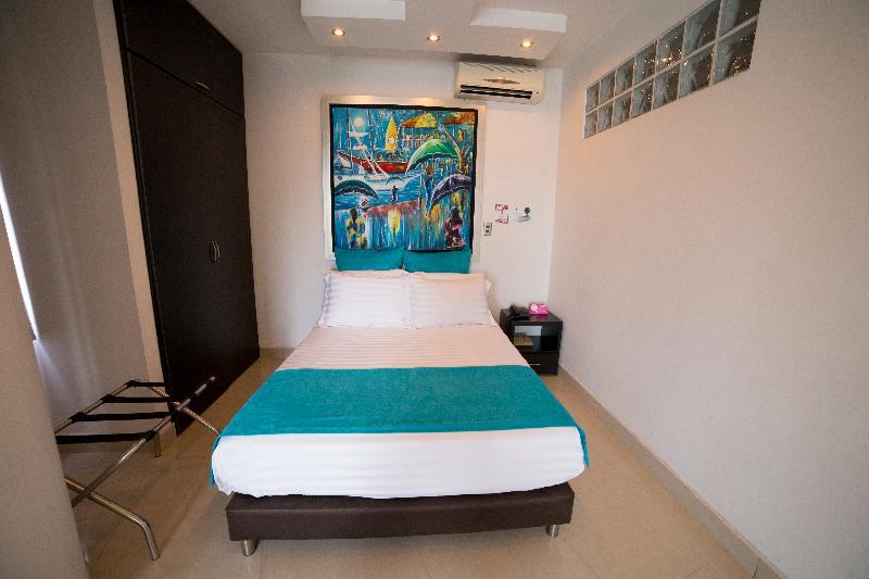 Hotel 33 Conquest Μεντεγίν Εξωτερικό φωτογραφία
